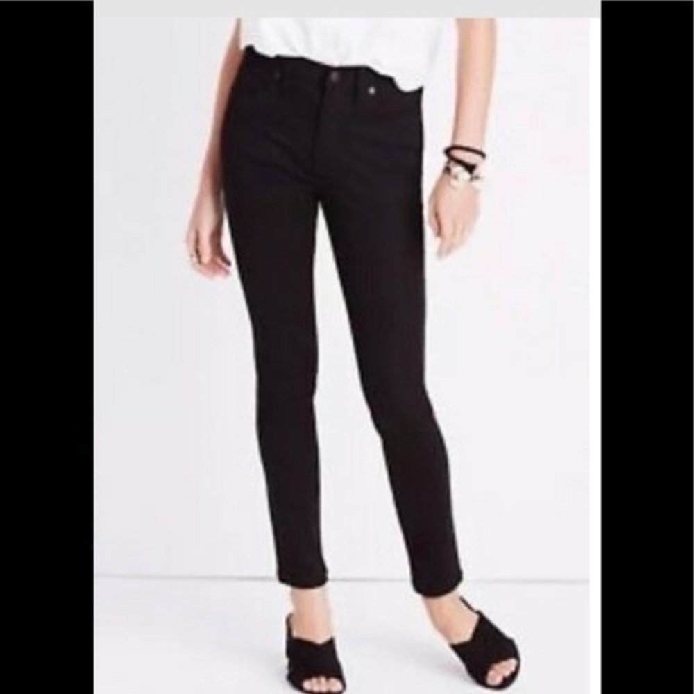 Madewell black 9 inch high rise skinny jeans in size 26
